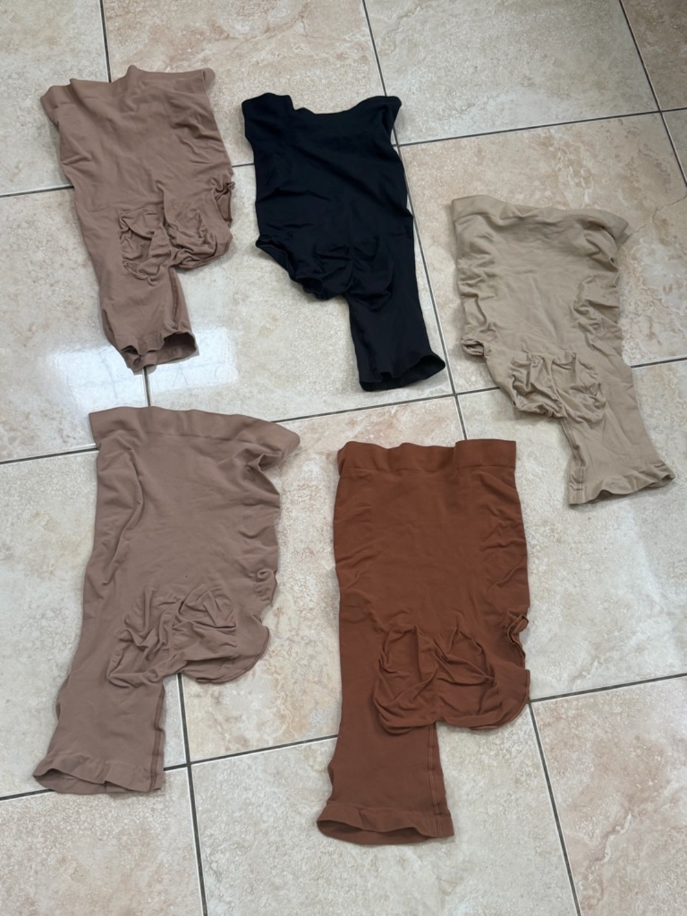 Skims lot of 5 Neutral Seamless Shapewear Shorts Set new without tag